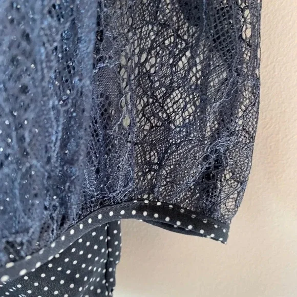 Ann Taylor Navy Microdot Popover Tunic Lace Woman’s Size Small Spring Top Preppy - Picture 5 of 10